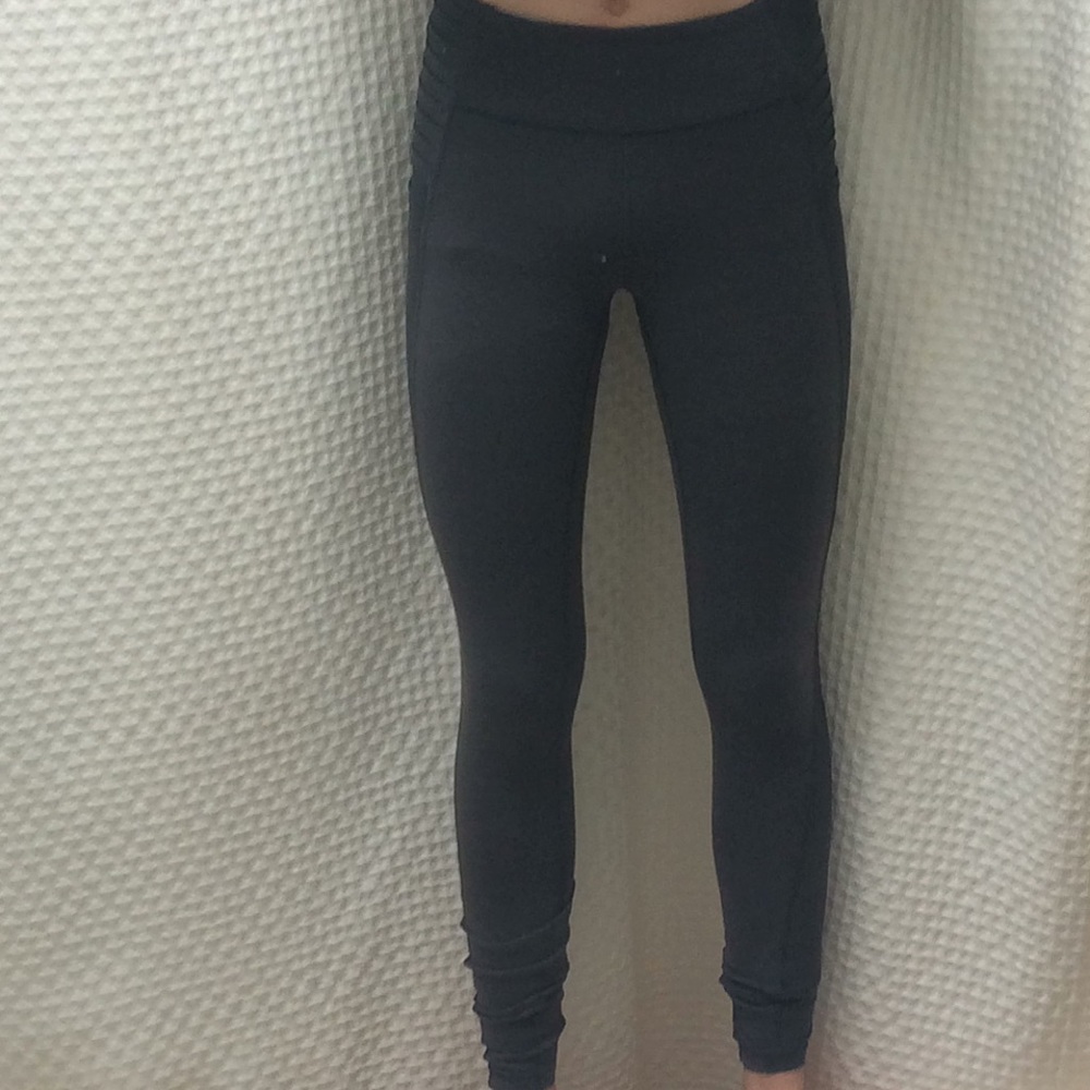 Grey Ivivva Leggings